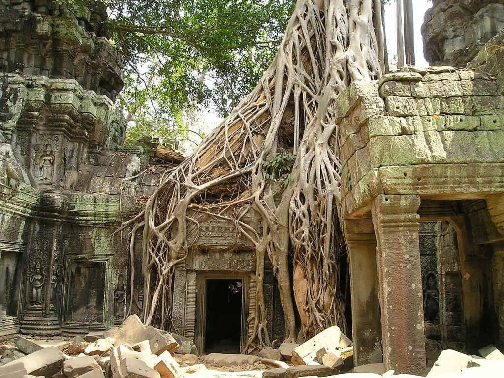 angkor-wat-tomb-raider